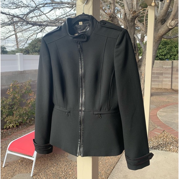 Burberry Jacket and Skirt Set Black size 8 women’s - Picture 1 of 15